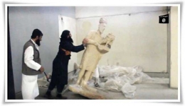 Vandalisme di Museum Mosul, Irak (Foto: middleeasteye.net)