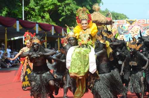 Banyuwangi Ethno Carnival (dok wisata pesonatravel.com)