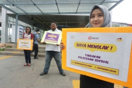 Anggota KRLMania saat kampanye berani melawan tindak pelecehan seksual di Stasiun Tanah Abang, Jumat (9/2/2018). Foto Dokumentasi KRLMania