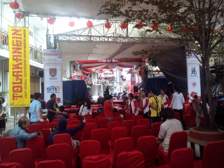Panggung Pasar Imlek Semawis 2018 yang berlokasi di Jalan Wotgandul Timur (dok.pri)