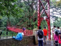Jembatan Cinta di KRB (Foto: Irwan Lalegit)