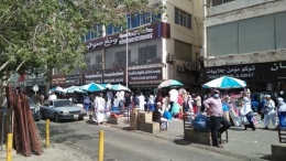Pasar Balad dengan nama toko ditambah kata Murah (dok. pribadi 3/2/2018)