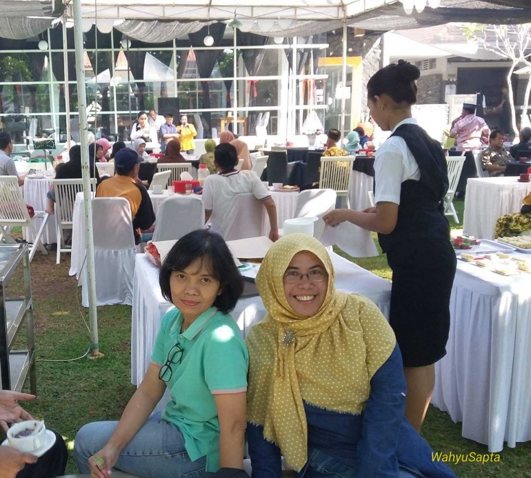 Saya dan pemilik The Dona Doni Resto. Beberapa kali pernah berkunjung ke sana. (Dokpri).