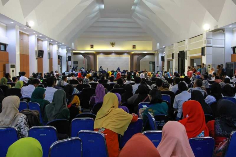 Uji Kompetensi Cara Pemerintah untuk Meningkatkan  Uji Kompetensi Cara Pemerintah untuk Meningkatkan