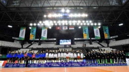 Penyerahan medali Test Event Asian Games 2018 Bola Voli Indoor| Sumber: Andika Wahyu/INASGOC-Antara Foto