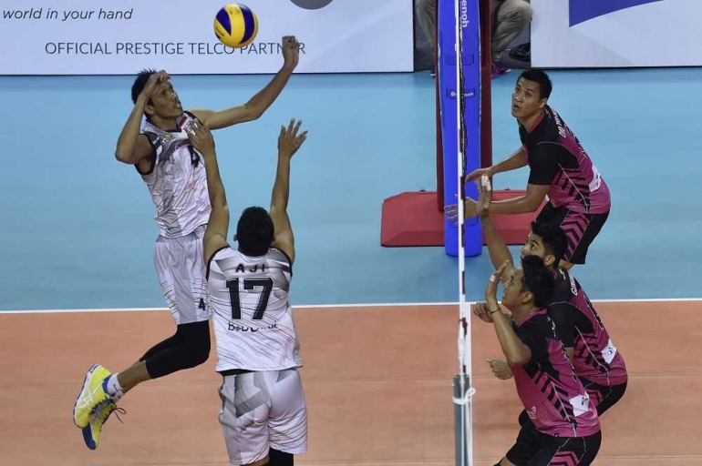 Indonesia 2 (putih) versus Indonesia 1 (pink-hitam) di Final Test Event Asian Games 2018| Puspa Pertiwi/INASGOC-Antara Foto