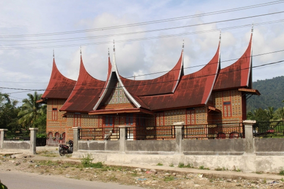 Ket : Istano Daulat Yang Dipertuan Maharadja Bungsu Rantu XII Koto di Lubuk Gadang ( Dok Pribadi )