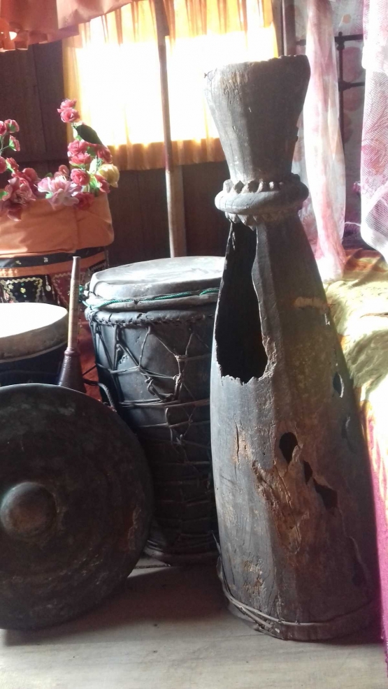 Ket : Pusaka Tabuh Sipuluik - Puluik yang terkenal dibanyak Tambo termasuk tambo Kerinci Pusaka Daulat Yang Dipertuan Besar Tuanku Di Sembah Sungai Pagu ( Dok Pribadi )