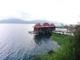 Rumah di Tepi Danau Tondano (Dokpri)