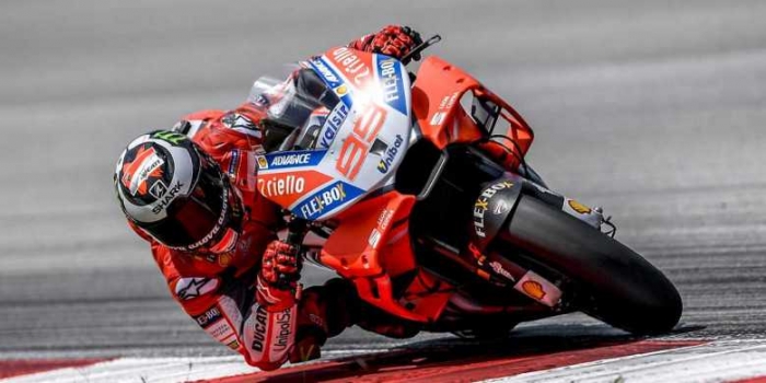 Lorenzo saat menjajal GP18 di Buriram, 18/2. Foto: BolaSport.com