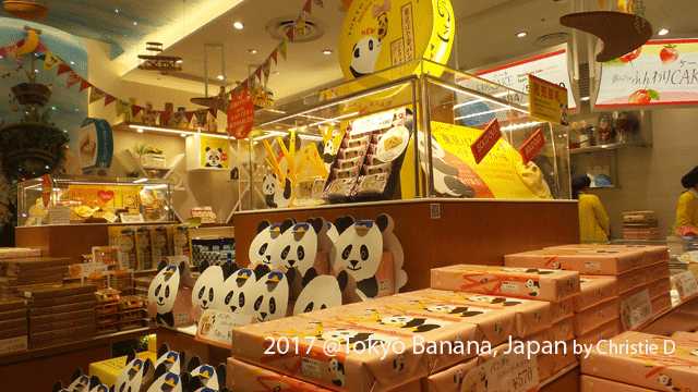 Tokyo Banana di toko kue Solamachi Tokyo SkyTree, langgananku (dokumen pribadi)