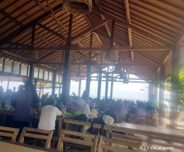 makan siang di Pulau Kepayang
