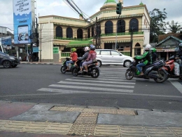 Lampu merah Cawang, koleksi pribadi