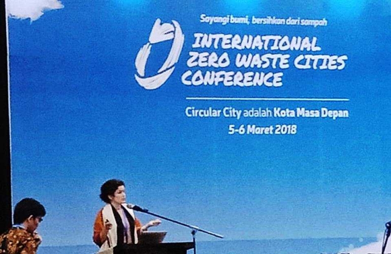 Flore Berlingen di International Zero Waste Cities Conference (doc. Maria G Soemitro)