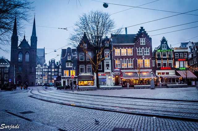 Suasana daerah Spui, Amsterdam di pagi hari