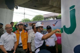 Gubernur Jakarta Anies Baswedan Membuka Kegiatan Muralisasi Pilar-Pilar JLNT Antasari Jakarta Selatan (foto: kompas.com)
