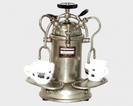 mesin espresso La Pavoni generasi pertama (lapavoni.com)