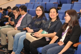 Head of Finance Program Binus University, Yen Sun, SE, Ak., M.Buss (paling tengah) menghadiri edukasi reksadana di auditorium Binus University Alam Sutera, Jumat, 16 Maret 2018 (Foto: Dok: Pribadi)