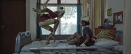 Salah satu adegan di rumah sakit dalam Film Sekala Niskala (sumber: cinemaniaindonesia.wordpress.com)