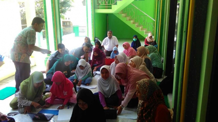 Pengabdian Masyarakat Amik Bsi Bekasi Di Bogor 2018 Kompasiana Com