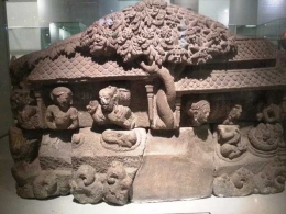 Potongan Relief dari Candi Jalatunda (Dokumentasi Pribadi)