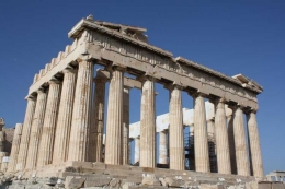 Parthenon (sumber: ancient.eu)