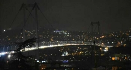 Jembatan Bosphorus setelah Istanbul menyala (dok.hozcu.com)