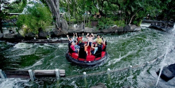 Berpetualang Memacu Adrenalin Di Wahana Arung Jeram Dufan Berpetualang Memacu Adrenalin Di Wahana Arung Jeram Dufan