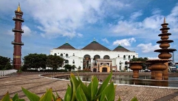 Mesjid Agung Palembang (liburmulu.com)