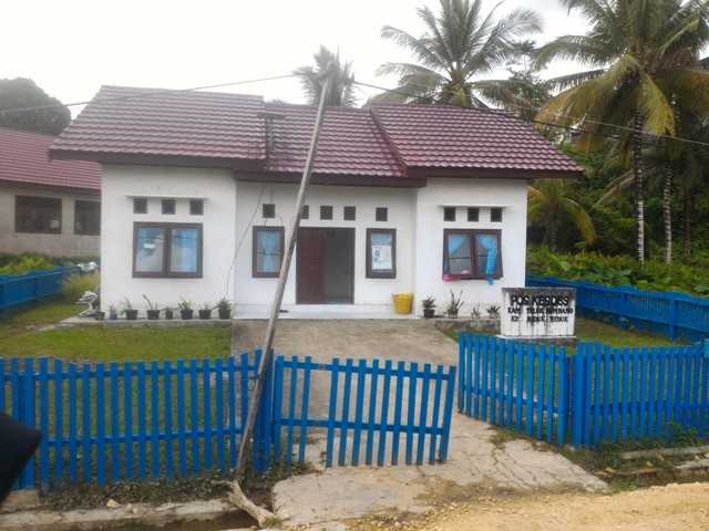 Poskesdes Kampung teluk sumbang adalah salah satu tempat pelayanan terpadu Posyandu, selain itu pustu juga digunakan saat pelayanan posyandu lansia (dokpri)
