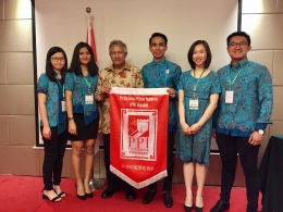  (foto ; kongres Perhimpunan Pelajar Indonesia di Tiongkok bersama pak Dubes)