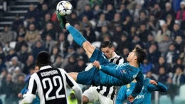 Tendangan salto Ronaldo (Foto Skysports.com)