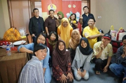 Foto bersama seusai acara bertema Detok dan Suguhan Ramadan di Melia Purosani Jogja. dok: Riana Dewi