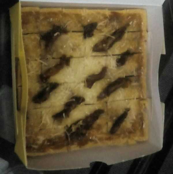 Kue pi dengan kurma Medjool (foto: Ko In)