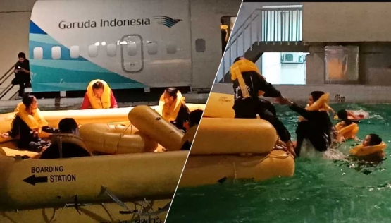Simulasi penyelamatan di air di GITC, Cengkareng, Jakarta Barat, Kamis 5 April 2018. (Foto Ganendra)