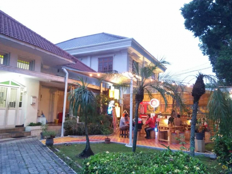Nongkrong Asik di Kedai Koempoel Kopi Serasa Menikmati Nongkrong Asik di Kedai Koempoel Kopi Serasa Menikmati