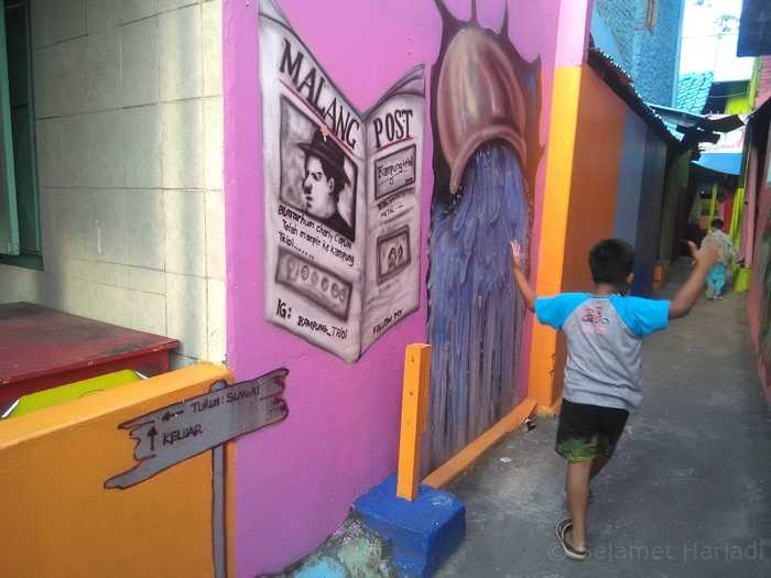 Suasana anak-anak bermain di Kampung Tridi (dok. S. Hariadi)