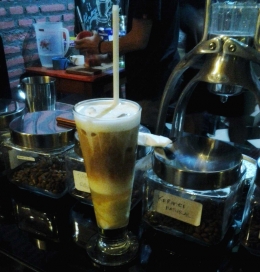 Es Kopi Durian Susu, menu andalan D'Abbrit Cafe (dok.pribadi)