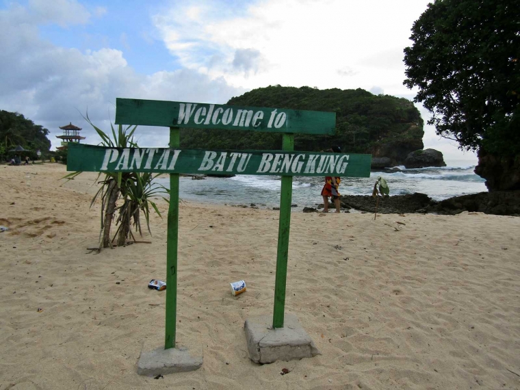Selamat Datang di Pantai Batu Bekung - Dokumentasi Pribadi