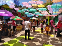 Food court area kampung jodipan (sumber : pribadi)