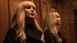 Jennifer Lawrence sebagai Dominika Egorova dalam Red Sparrow (2017) | Variety 