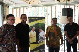 Acara diskusi Tentang Golkar dengan tema 'Peluang Partai Golkar Menarik Pemilih Milenial', di Caf Halaman, Jl Tamansari, Bandung, Kamis (26/04/2018).(dokumentasi pribadi) 
