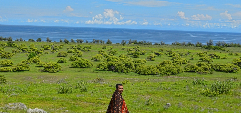 Berfoto dengan Kain adat Sumba yang unik I Dokpri