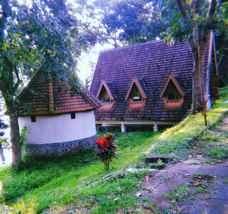 Taman Wisata Bendungan Karangkates yang Nyaris ...