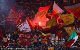 Suasana stadion Olimpico yang memberikan energy untuk pemain Roma/sumber foto dilansir dari Dailymail)