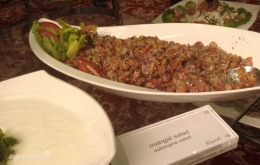 Deskripsi : Mangal Salad, salad khas Azarbaijan I Sumber Foto : Dokpri