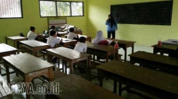 ilustrasi. Suasana kelas di SDN Kesiman, Kecamatan Trawas, Kabupaten Mojokerto yang hanya memiliki tujuh murid. (Foto: surabaya.tribunnews.com)