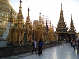 Shwedagon Pagoda (dok. pribadi)