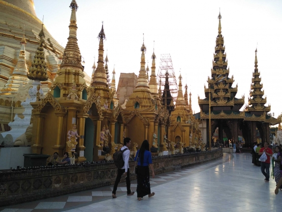 Shwedagon Pagoda (dok. pribadi)