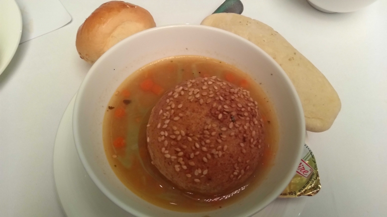 Lentils Soup yang dihidangkan saat acara (dokpri)